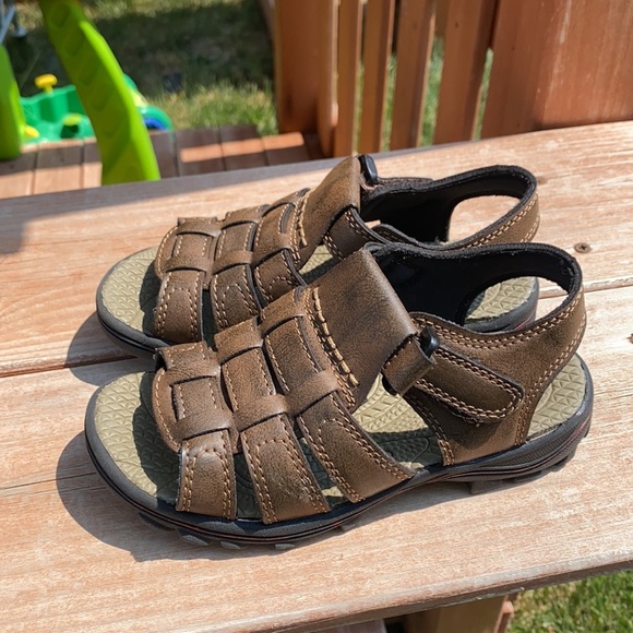 Beaver Creek Sandals - Picture 7 of 8